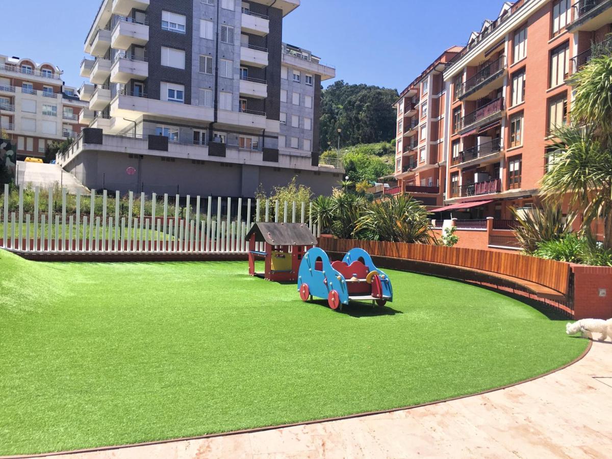 Apto Urbanización Piscina Céntrico Garaje Incluido Castro Urdiales Exterior foto