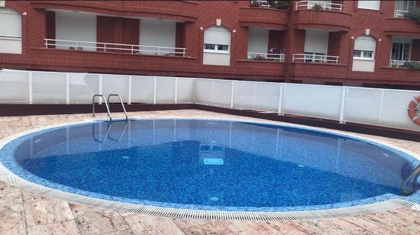 Apto Urbanización Piscina Céntrico Garaje Incluido Castro Urdiales Exterior foto